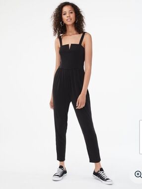 Aero Seriously Soft Black Jersey knit V-Wire Jumpsuit. Size small.